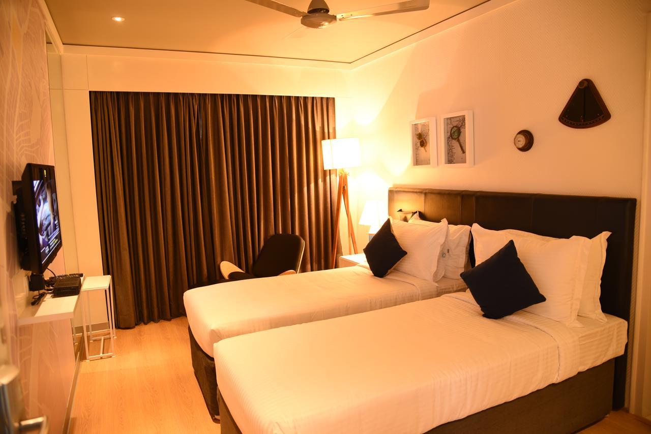 The Port Hotel Visakhapatnam Eksteriør bilde