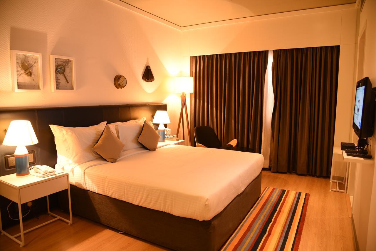 The Port Hotel Visakhapatnam Eksteriør bilde